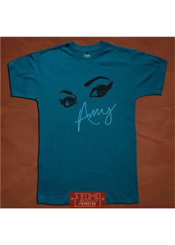 Amy Winehouse 02